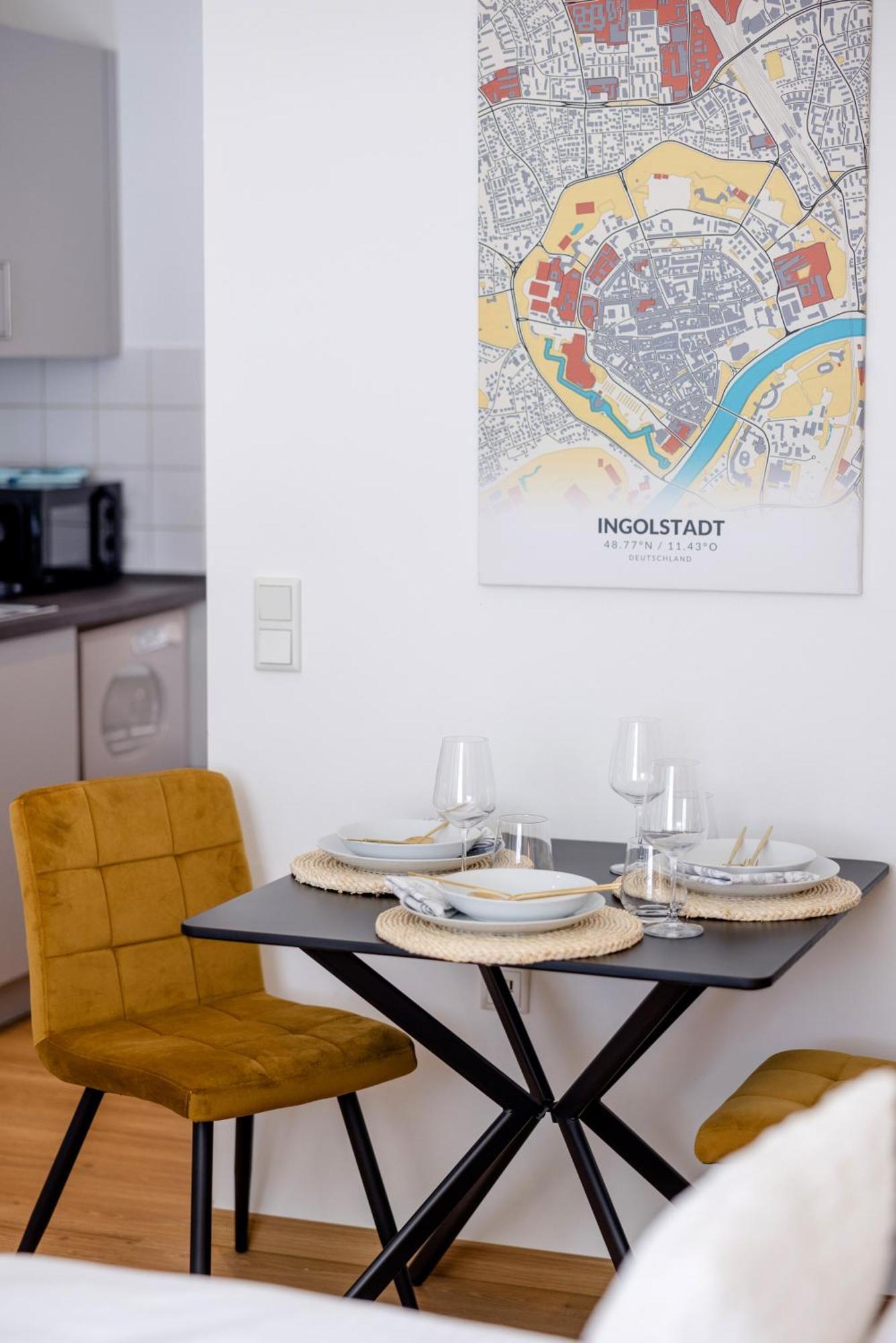 אינגולשטאט Lumen Homes - Altstadt-Studio Direkt Im Zentrum, Kueche, Netflix, Oeffentlicher Parkplatz Ums Eck מראה חיצוני תמונה