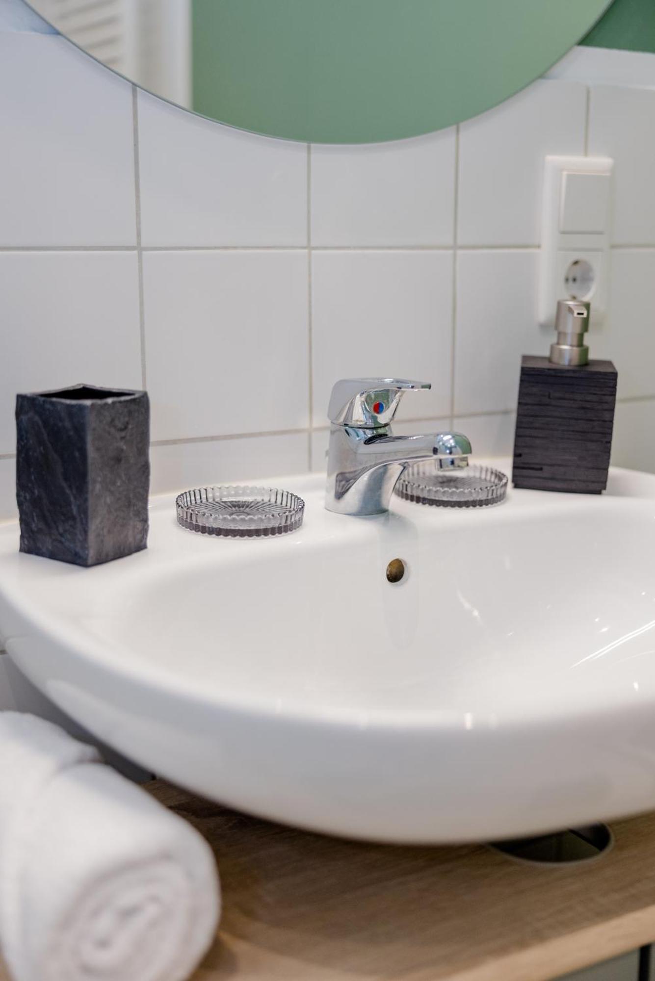 אינגולשטאט Lumen Homes - Altstadt-Studio Direkt Im Zentrum, Kueche, Netflix, Oeffentlicher Parkplatz Ums Eck מראה חיצוני תמונה